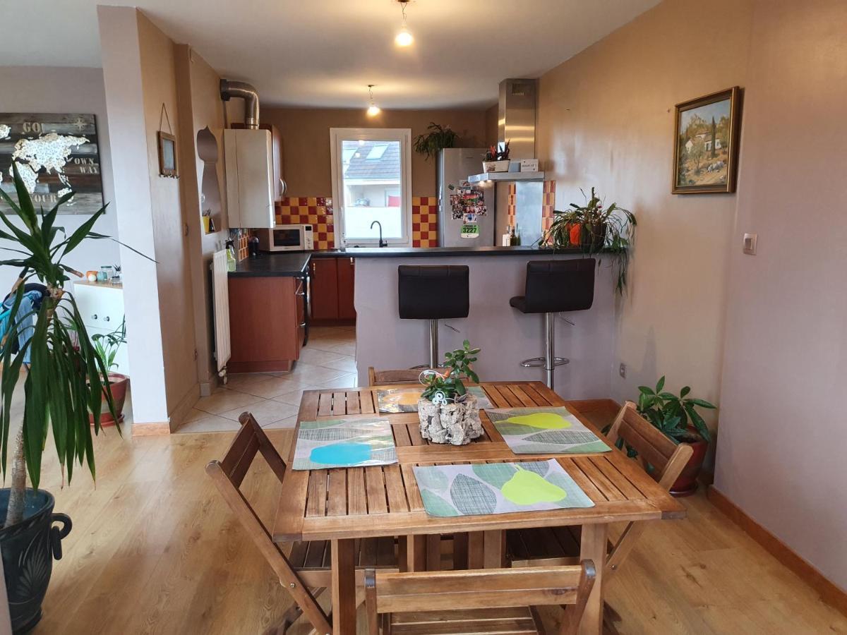 Loft Tres Calme Parking Et Balcon Apartment Дижон Екстериор снимка